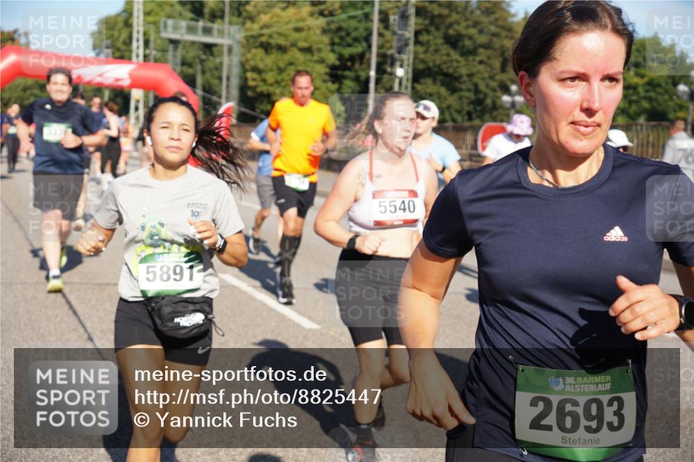 07.09.2025 - BARMER Alsterlauf Yannick Fuchs http://msf.ph/oto/8825447 07.09.2025 09:58:35 Laufen 5891, 5540, 36, 2693, 176 meine-sportfotos.de