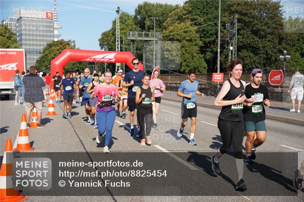 07.09.2025 - BARMER Alsterlauf Yannick Fuchs http://msf.ph/oto/8825454 07.09.2025 09:58:40 Laufen 3210, 826, 55, 4476, 4454, 3498, 8294, 9312, 5312, 5328, 76 meine-sportfotos.de