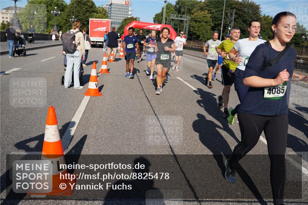 07.09.2025 - BARMER Alsterlauf Yannick Fuchs http://msf.ph/oto/8825478 07.09.2025 09:58:45 Laufen 3210, 2346, 2766, 3747, 4085 meine-sportfotos.de