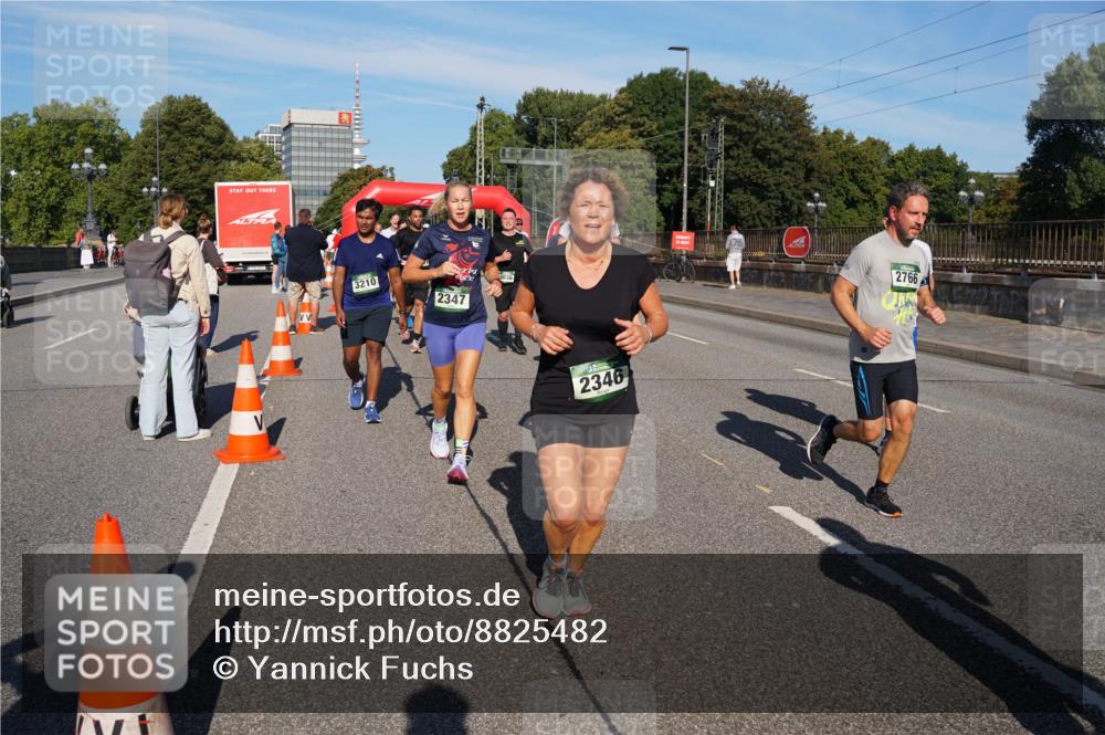 07.09.2025 - BARMER Alsterlauf Yannick Fuchs http://msf.ph/oto/8825482 07.09.2025 09:58:47 Laufen 3210, 2347, 2346, 2766 meine-sportfotos.de