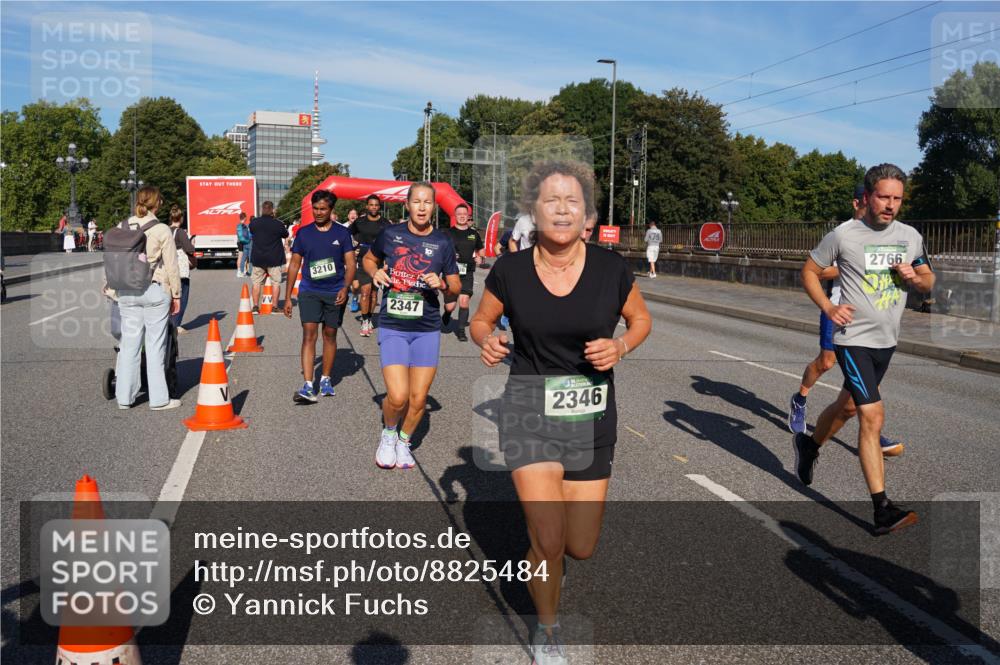 07.09.2025 - BARMER Alsterlauf Yannick Fuchs http://msf.ph/oto/8825484 07.09.2025 09:58:47 Laufen 3210, 10, 2347, 2346, 2766 meine-sportfotos.de