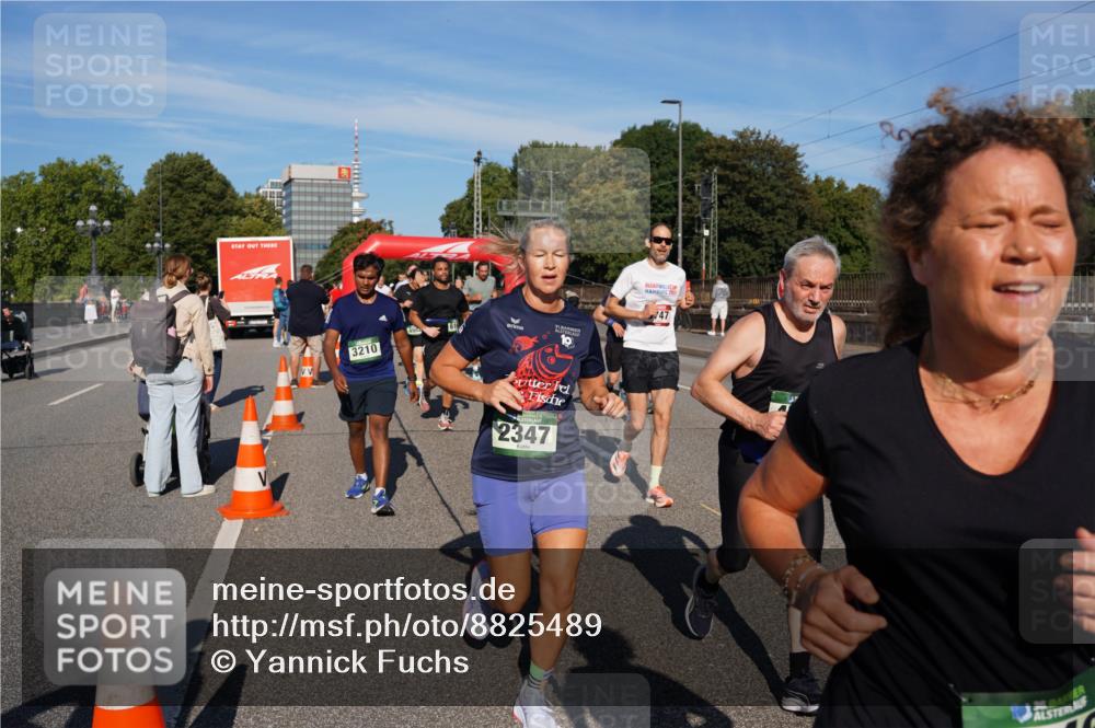 07.09.2025 - BARMER Alsterlauf Yannick Fuchs http://msf.ph/oto/8825489 07.09.2025 09:58:47 Laufen 3210, 19, 2347, 201, 47 meine-sportfotos.de