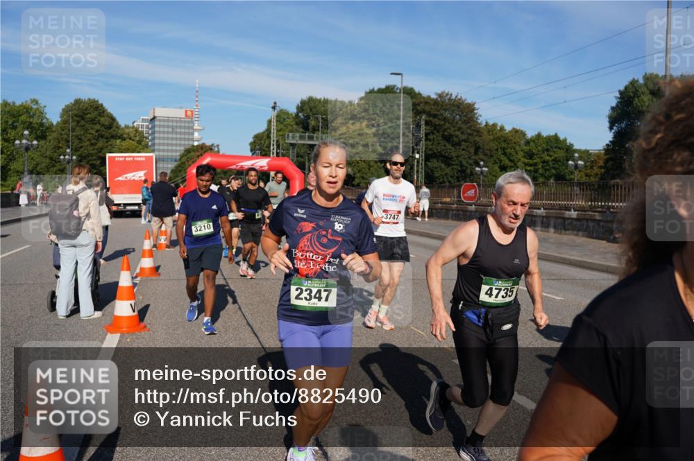 07.09.2025 - BARMER Alsterlauf Yannick Fuchs http://msf.ph/oto/8825490 07.09.2025 09:58:48 Laufen 2011, 31, 3747, 3210, 2347, 4735 meine-sportfotos.de