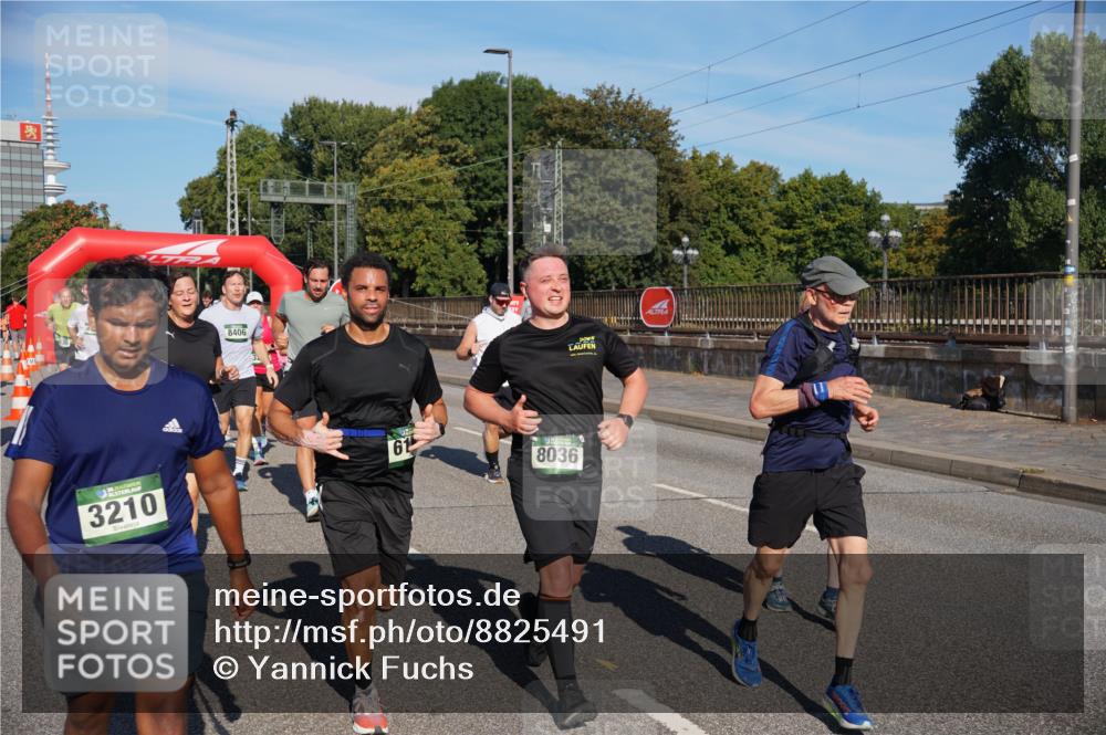 07.09.2025 - BARMER Alsterlauf Yannick Fuchs http://msf.ph/oto/8825491 07.09.2025 09:58:49 Laufen 3210, 8406, 61, 8036 meine-sportfotos.de