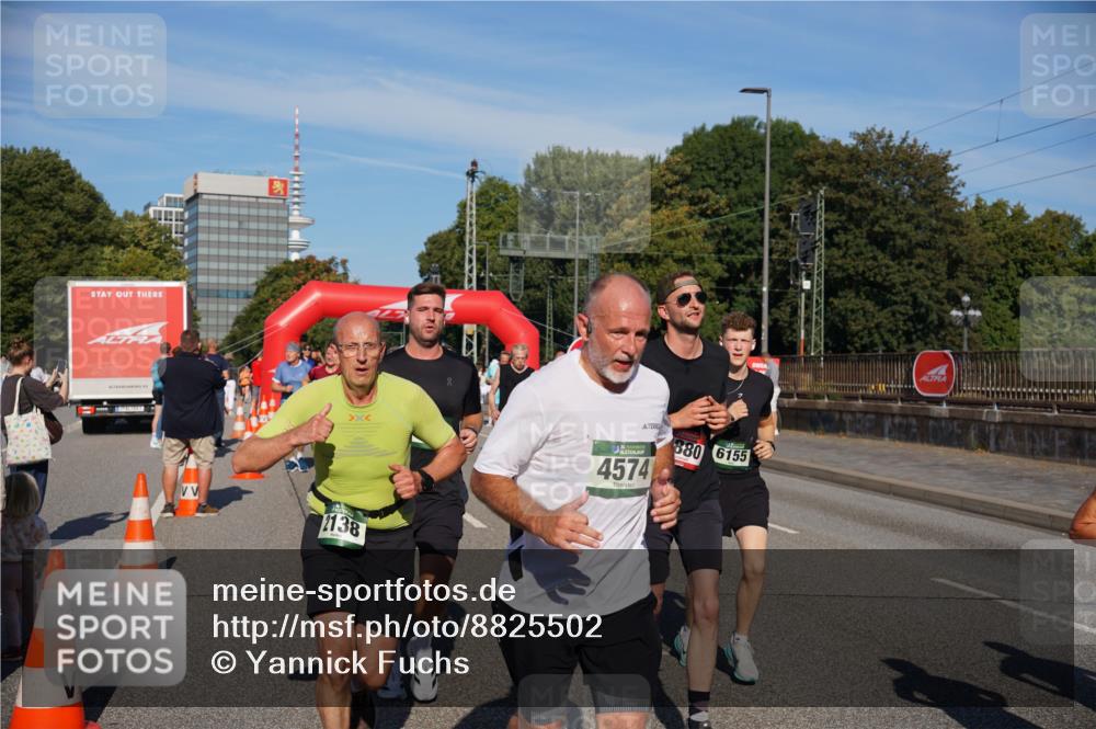 07.09.2025 - BARMER Alsterlauf Yannick Fuchs http://msf.ph/oto/8825502 07.09.2025 09:58:54 Laufen 2138, 880, 6155, 4574 meine-sportfotos.de