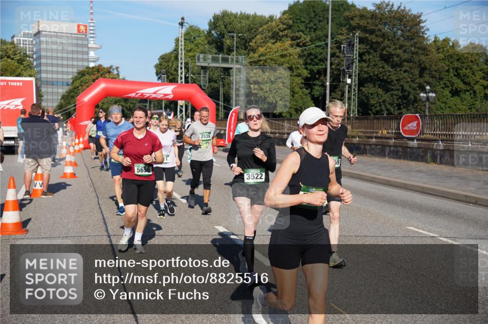 07.09.2025 - BARMER Alsterlauf Yannick Fuchs http://msf.ph/oto/8825516 07.09.2025 09:58:57 Laufen 5656, 2539, 3522, 59 meine-sportfotos.de