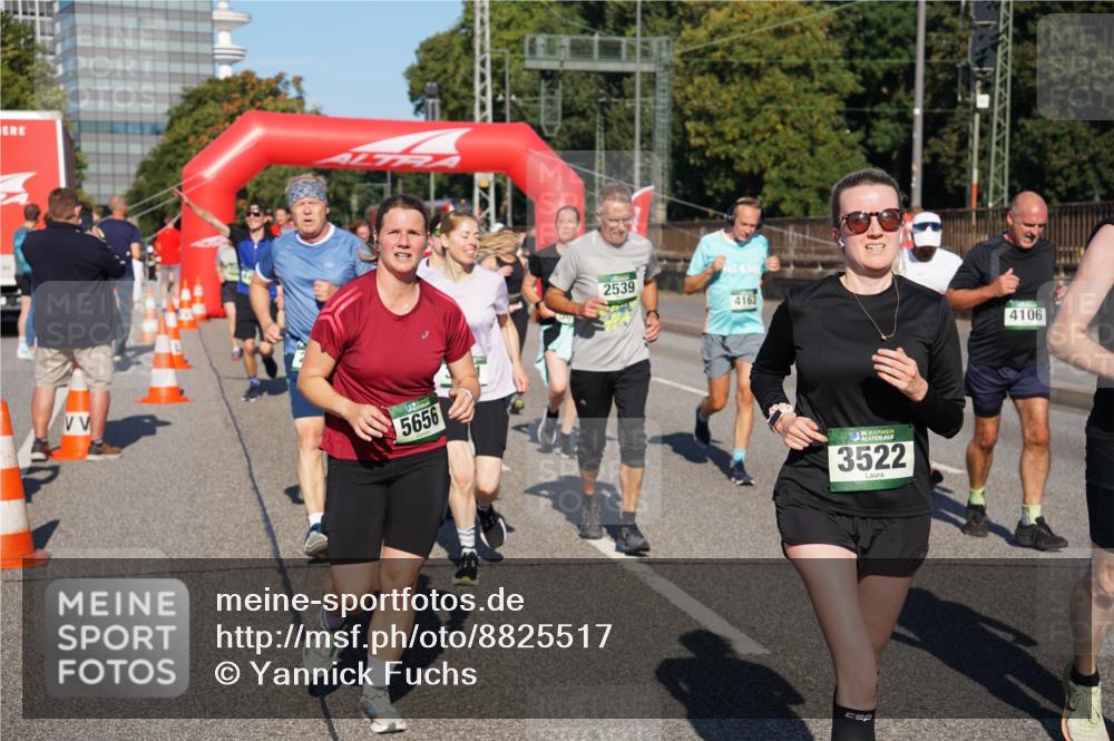 07.09.2025 - BARMER Alsterlauf Yannick Fuchs http://msf.ph/oto/8825517 07.09.2025 09:58:58 Laufen 5656, 2539, 4163, 36, 3522, 4106 meine-sportfotos.de