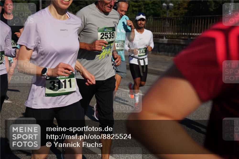 07.09.2025 - BARMER Alsterlauf Yannick Fuchs http://msf.ph/oto/8825524 07.09.2025 09:59:00 Laufen 3, 09, 36, 2539, 10, 4163, 842, 3111 meine-sportfotos.de
