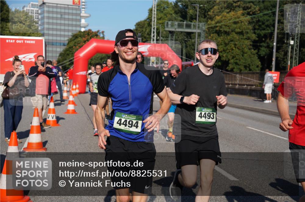 07.09.2025 - BARMER Alsterlauf Yannick Fuchs http://msf.ph/oto/8825531 07.09.2025 09:59:02 Laufen 36, 4494, 36, 4493 meine-sportfotos.de