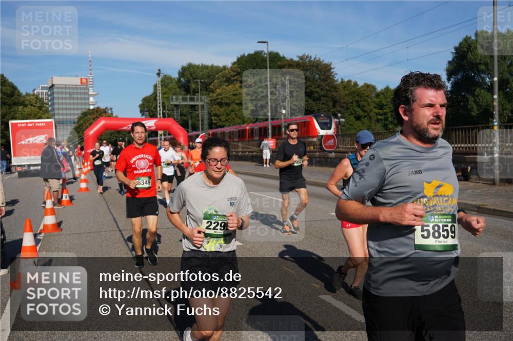 07.09.2025 - BARMER Alsterlauf Yannick Fuchs http://msf.ph/oto/8825542 07.09.2025 09:59:06 Laufen 6349, 229, 10, 951, 36, 5859 meine-sportfotos.de
