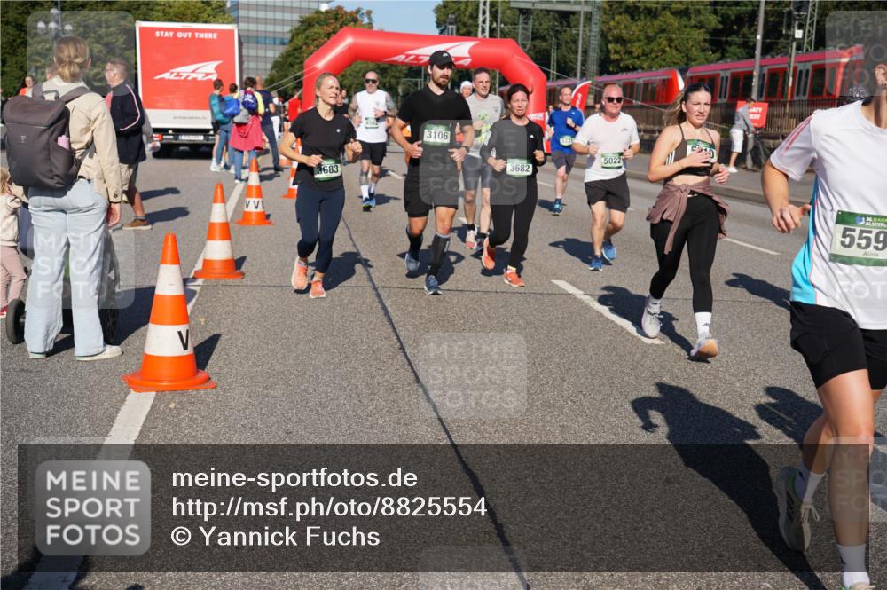 07.09.2025 - BARMER Alsterlauf Yannick Fuchs http://msf.ph/oto/8825554 07.09.2025 09:59:08 Laufen 3683, 3106, 3682, 5022, 1836, 559 meine-sportfotos.de