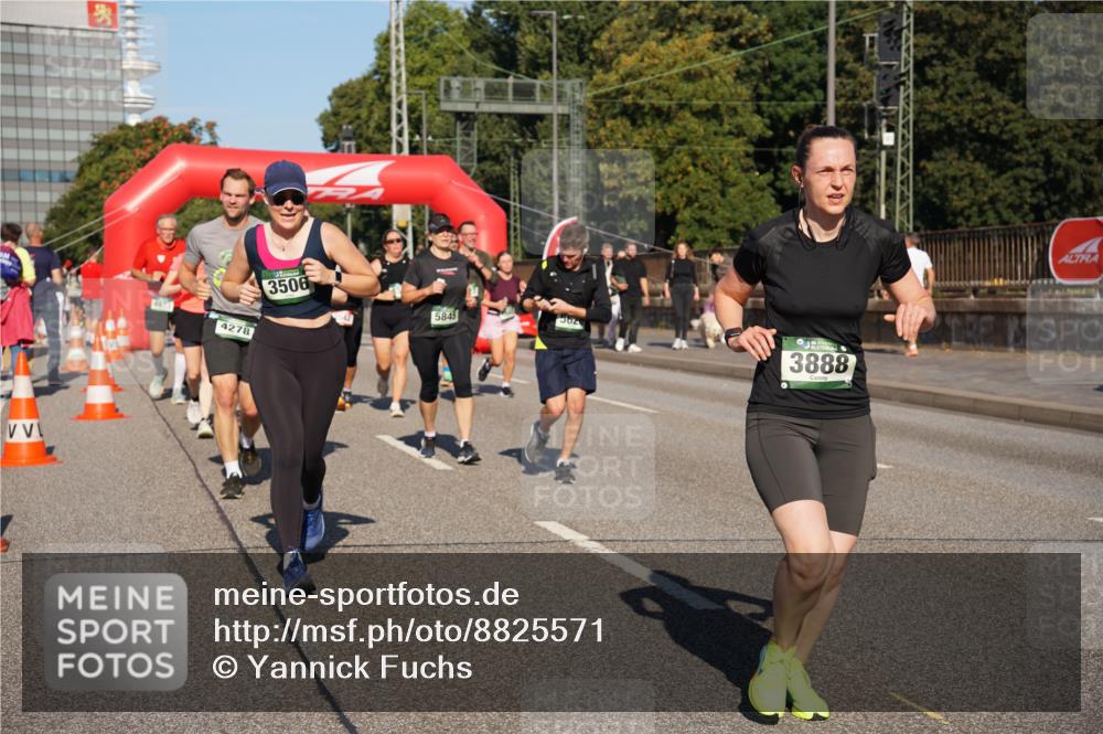 07.09.2025 - BARMER Alsterlauf Yannick Fuchs http://msf.ph/oto/8825571 07.09.2025 09:59:19 Laufen 4975, 4278, 3506, 5845, 562, 3888 meine-sportfotos.de