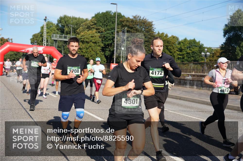 07.09.2025 - BARMER Alsterlauf Yannick Fuchs http://msf.ph/oto/8825590 07.09.2025 09:59:35 Laufen 5736, 2020, 3708, 4301, 4172, 4812 meine-sportfotos.de