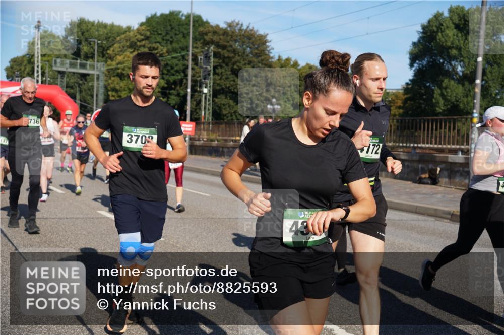 07.09.2025 - BARMER Alsterlauf Yannick Fuchs http://msf.ph/oto/8825593 07.09.2025 09:59:35 Laufen 137, 736, 3703, 36, 430, 172 meine-sportfotos.de