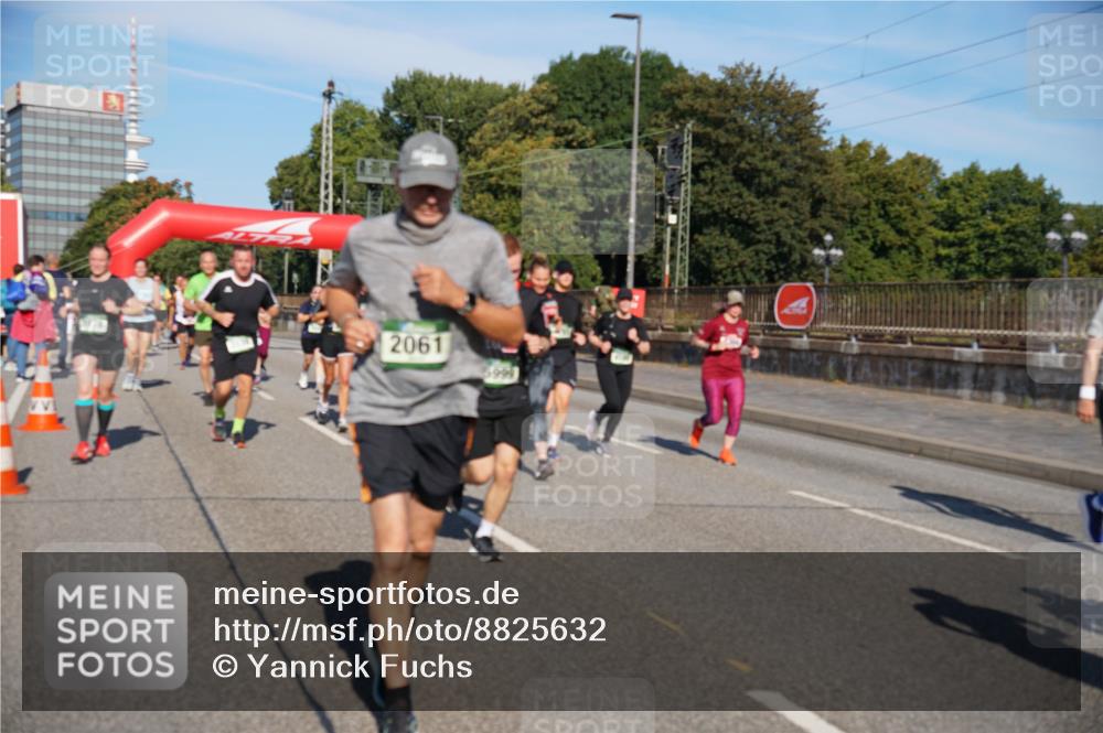 07.09.2025 - BARMER Alsterlauf Yannick Fuchs http://msf.ph/oto/8825632 07.09.2025 09:59:46 Laufen 2061 meine-sportfotos.de