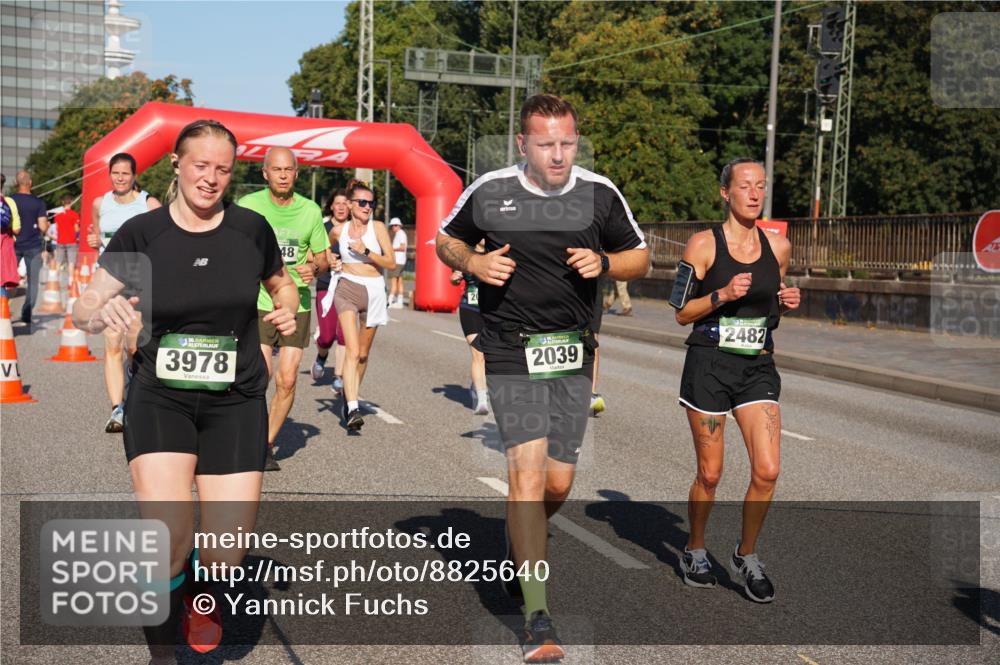 07.09.2025 - BARMER Alsterlauf Yannick Fuchs http://msf.ph/oto/8825640 07.09.2025 09:59:48 Laufen 3978, 48, 2039, 2482 meine-sportfotos.de