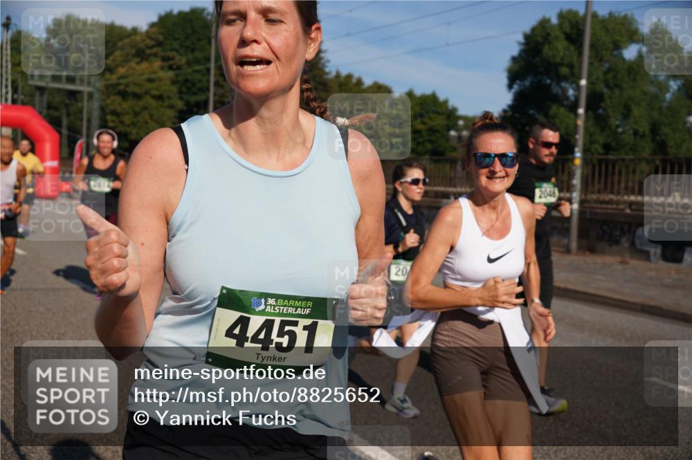 07.09.2025 - BARMER Alsterlauf Yannick Fuchs http://msf.ph/oto/8825652 07.09.2025 09:59:52 Laufen 10, 36, 4451, 20, 2046 meine-sportfotos.de