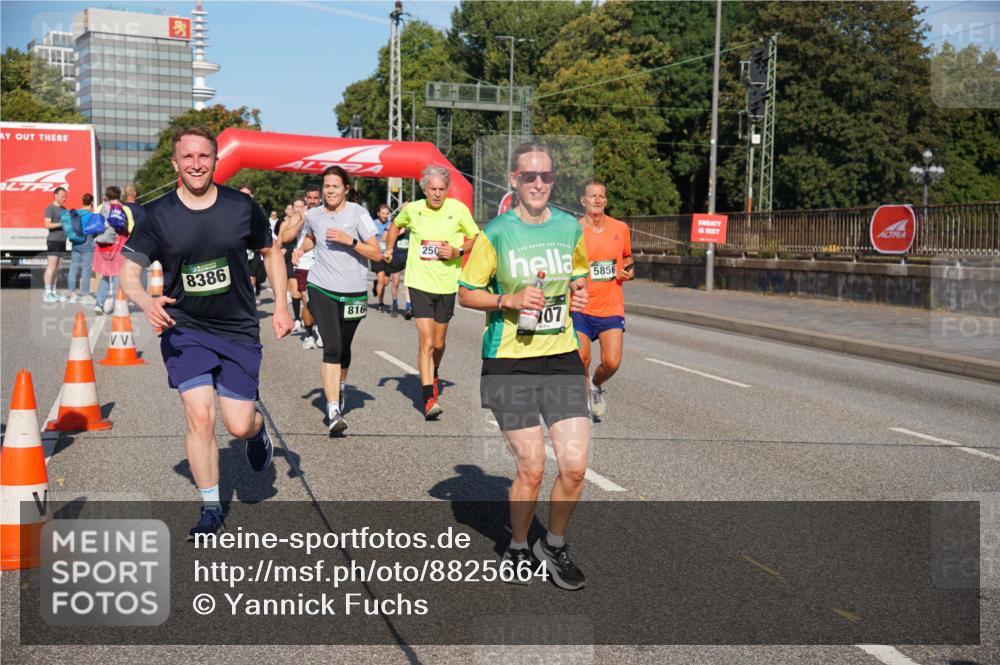 07.09.2025 - BARMER Alsterlauf Yannick Fuchs http://msf.ph/oto/8825664 07.09.2025 09:59:56 Laufen 8386, 816, 250, 5856, 07 meine-sportfotos.de