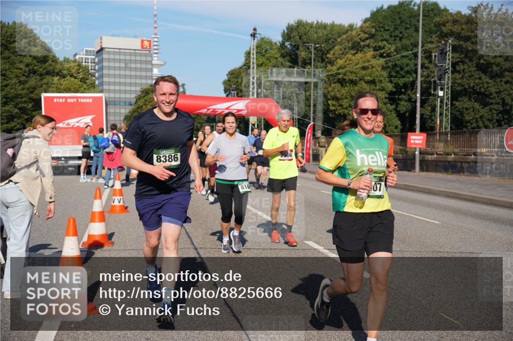 07.09.2025 - BARMER Alsterlauf Yannick Fuchs http://msf.ph/oto/8825666 07.09.2025 09:59:57 Laufen 8386, 816, 2506, 07 meine-sportfotos.de