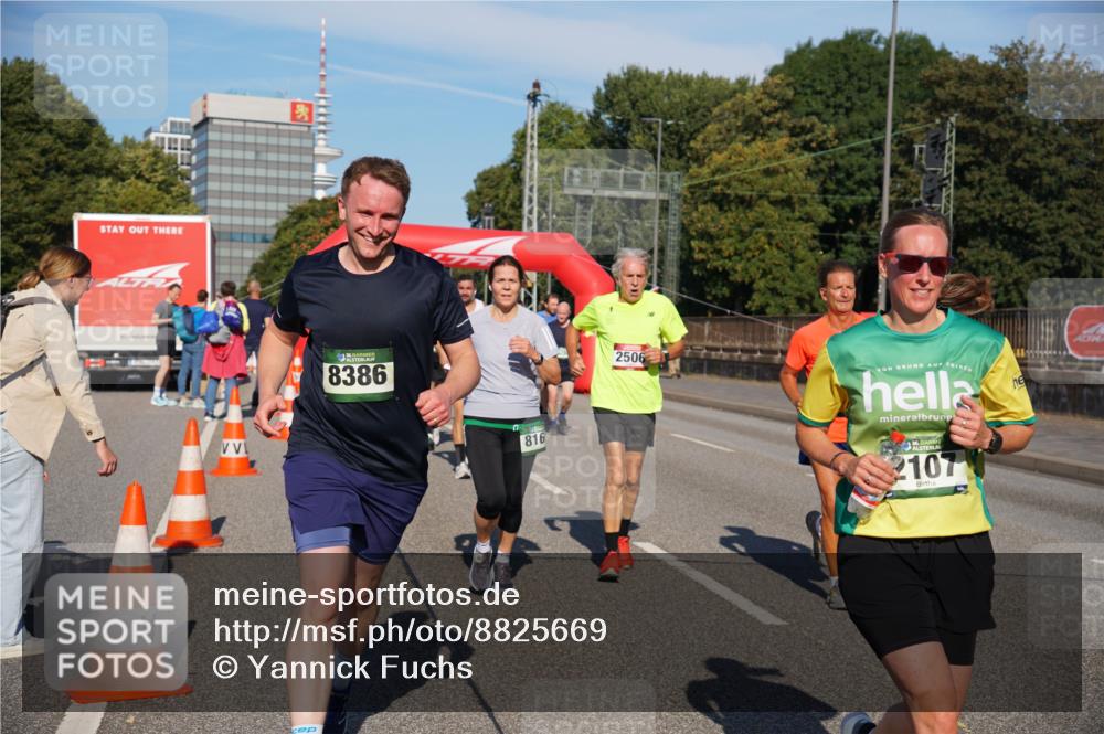 07.09.2025 - BARMER Alsterlauf Yannick Fuchs http://msf.ph/oto/8825669 07.09.2025 09:59:57 Laufen 8386, 816, 2506, 36, 2107 meine-sportfotos.de