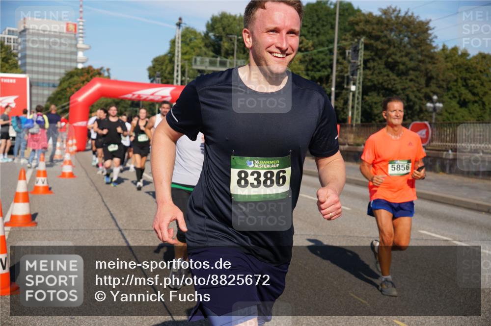 07.09.2025 - BARMER Alsterlauf Yannick Fuchs http://msf.ph/oto/8825672 07.09.2025 09:59:58 Laufen 36, 8386, 5856 meine-sportfotos.de