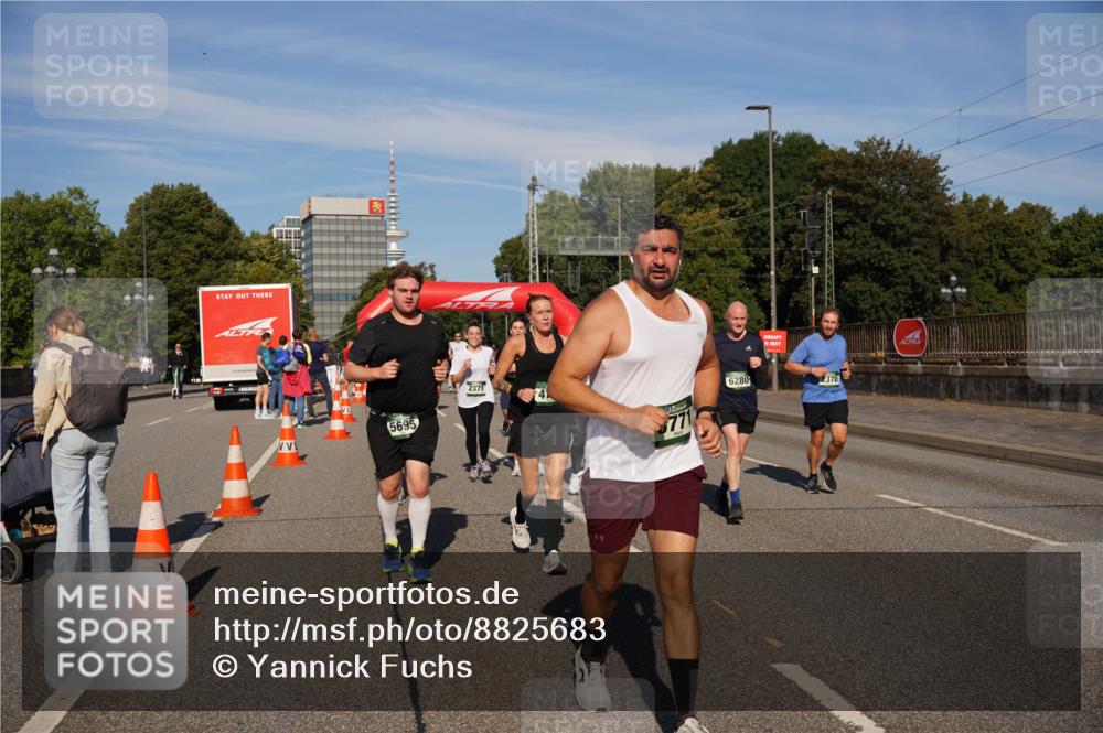 07.09.2025 - BARMER Alsterlauf Yannick Fuchs http://msf.ph/oto/8825683 07.09.2025 10:00:01 Laufen 5695, 2371, 41, 771, 6280, 2370 meine-sportfotos.de