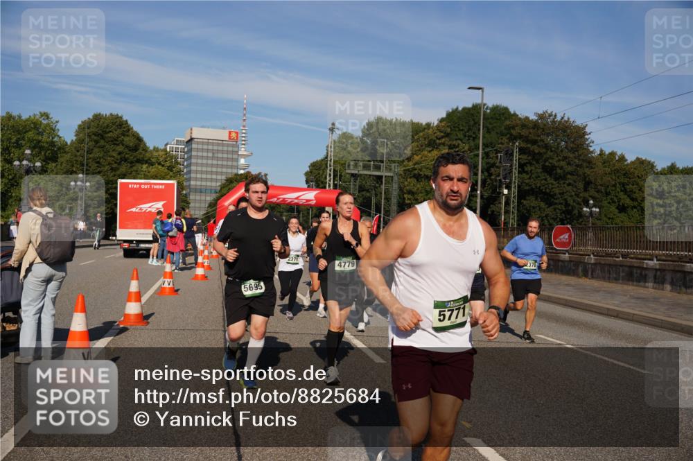 07.09.2025 - BARMER Alsterlauf Yannick Fuchs http://msf.ph/oto/8825684 07.09.2025 10:00:01 Laufen 5695, 4779, 5771, 370 meine-sportfotos.de