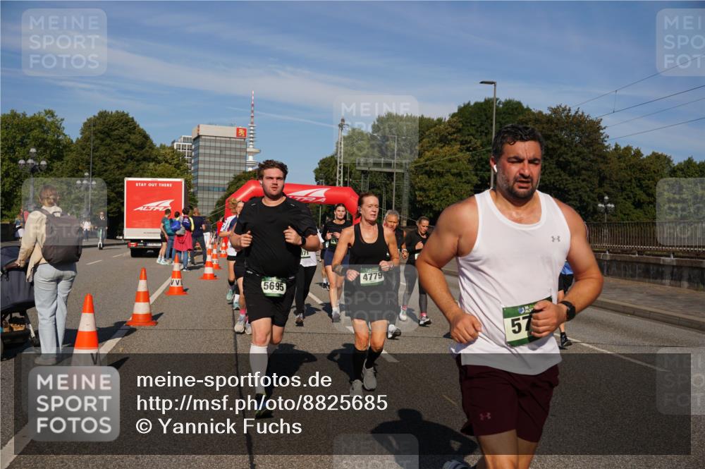07.09.2025 - BARMER Alsterlauf Yannick Fuchs http://msf.ph/oto/8825685 07.09.2025 10:00:02 Laufen 5695, 871, 4779, 57 meine-sportfotos.de