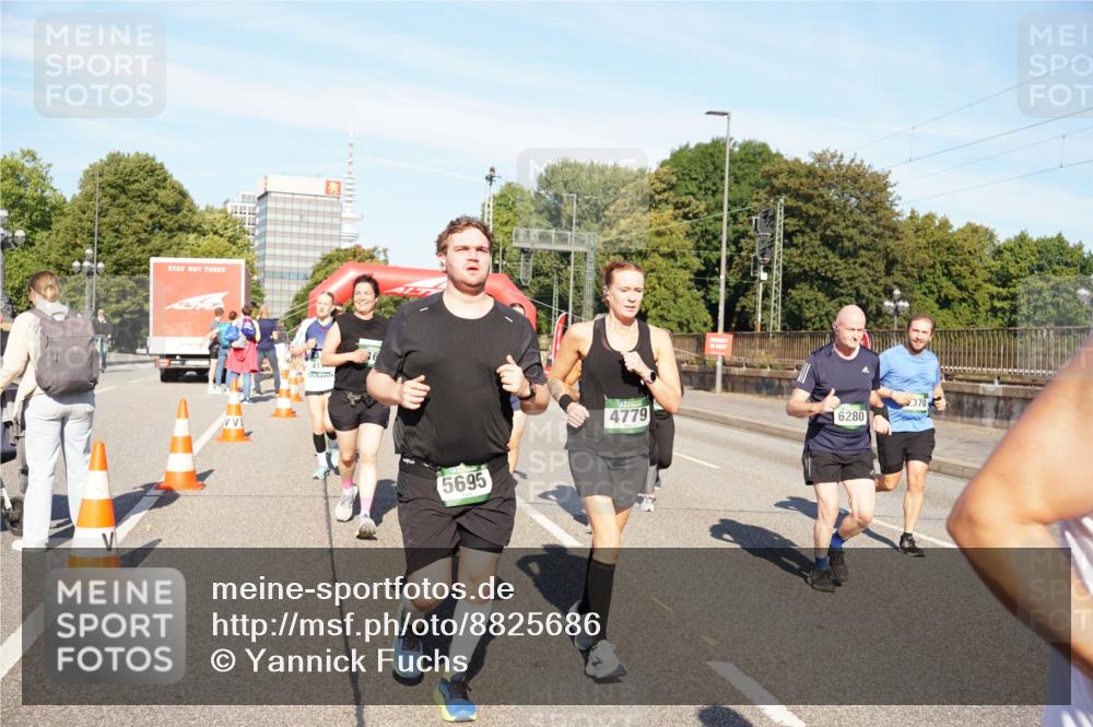 07.09.2025 - BARMER Alsterlauf Yannick Fuchs http://msf.ph/oto/8825686 07.09.2025 10:00:02 Laufen 5695, 4779, 6280 meine-sportfotos.de