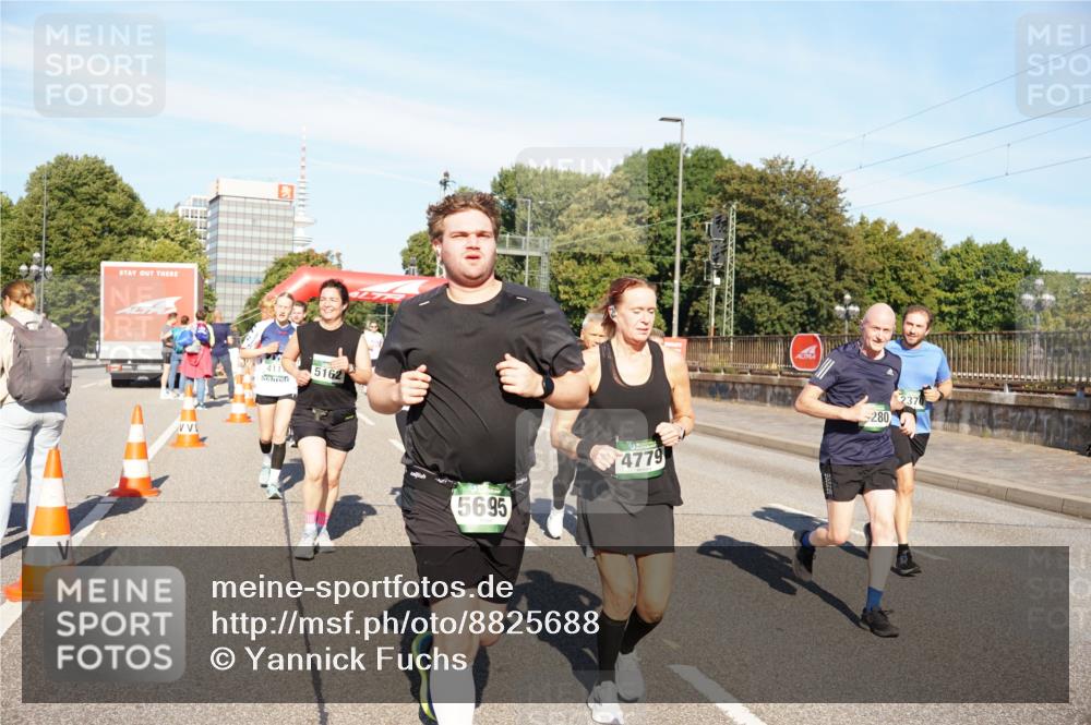 07.09.2025 - BARMER Alsterlauf Yannick Fuchs http://msf.ph/oto/8825688 07.09.2025 10:00:02 Laufen 411, 5162, 5695, 4779, 280 meine-sportfotos.de