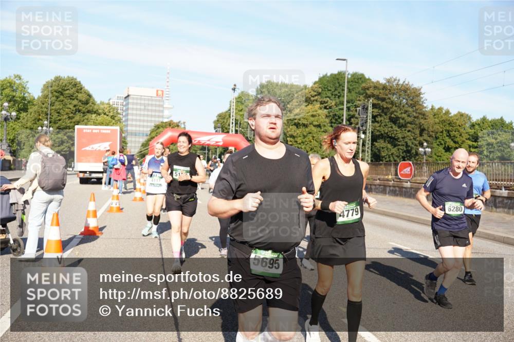 07.09.2025 - BARMER Alsterlauf Yannick Fuchs http://msf.ph/oto/8825689 07.09.2025 10:00:02 Laufen 51, 4117, 5695, 4779, 6280 meine-sportfotos.de