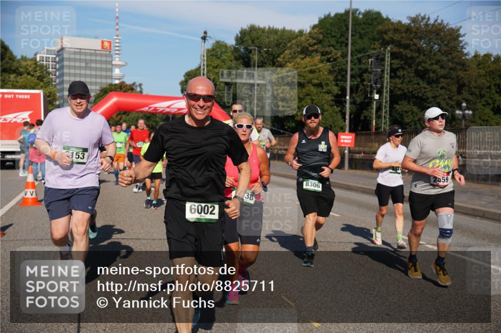 07.09.2025 - BARMER Alsterlauf Yannick Fuchs http://msf.ph/oto/8825711 07.09.2025 10:00:09 Laufen 153, 6002, 38, 8306, 2459 meine-sportfotos.de