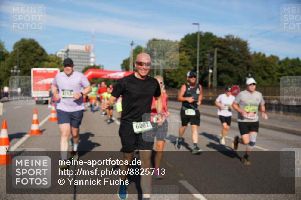 07.09.2025 - BARMER Alsterlauf Yannick Fuchs http://msf.ph/oto/8825713 07.09.2025 10:00:09 Laufen 6002 meine-sportfotos.de