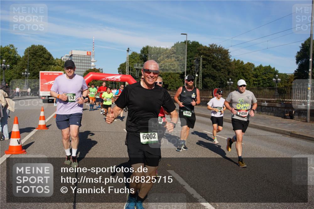 07.09.2025 - BARMER Alsterlauf Yannick Fuchs http://msf.ph/oto/8825715 07.09.2025 10:00:10 Laufen 53, 2364, 6002, 38, 8306, 20, 2459 meine-sportfotos.de