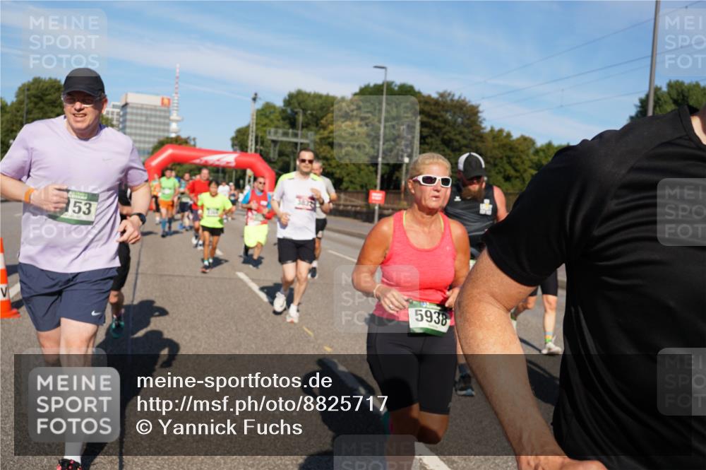 07.09.2025 - BARMER Alsterlauf Yannick Fuchs http://msf.ph/oto/8825717 07.09.2025 10:00:11 Laufen 53, 5938 meine-sportfotos.de