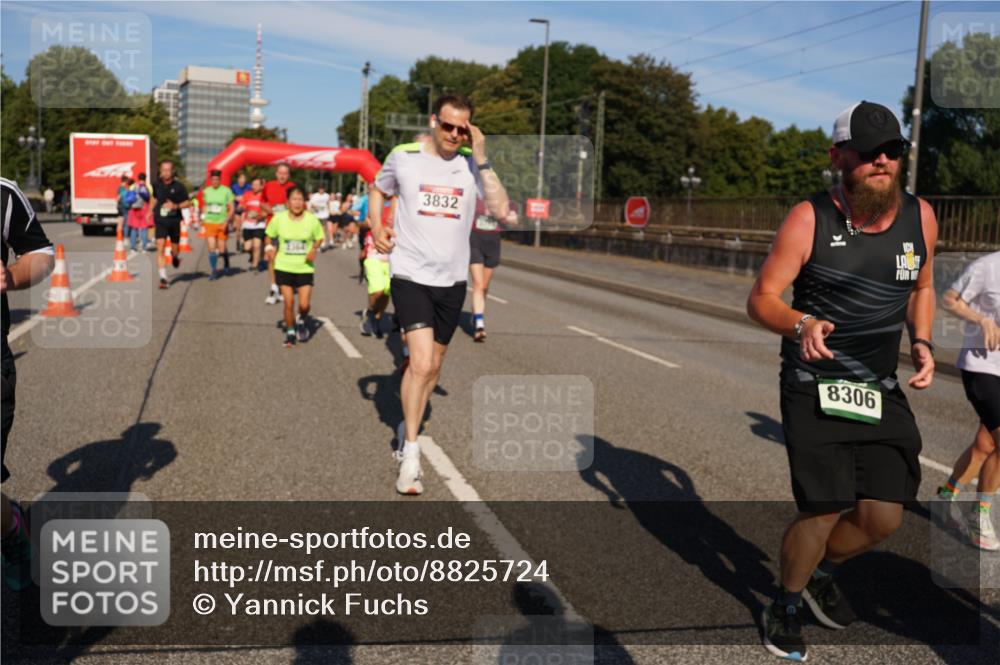 07.09.2025 - BARMER Alsterlauf Yannick Fuchs http://msf.ph/oto/8825724 07.09.2025 10:00:11 Laufen 3832, 8306 meine-sportfotos.de