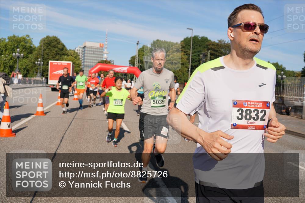 07.09.2025 - BARMER Alsterlauf Yannick Fuchs http://msf.ph/oto/8825726 07.09.2025 10:00:12 Laufen 2364, 5039, 1636, 3832 meine-sportfotos.de