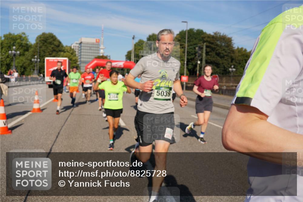 07.09.2025 - BARMER Alsterlauf Yannick Fuchs http://msf.ph/oto/8825728 07.09.2025 10:00:13 Laufen 5039, 2364 meine-sportfotos.de