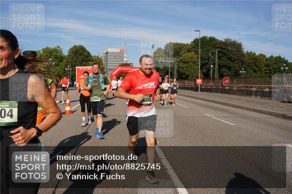 07.09.2025 - BARMER Alsterlauf Yannick Fuchs http://msf.ph/oto/8825745 07.09.2025 10:00:16 Laufen 04, 2956, 800 meine-sportfotos.de