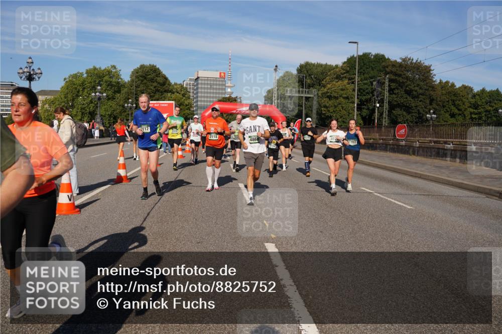 07.09.2025 - BARMER Alsterlauf Yannick Fuchs http://msf.ph/oto/8825752 07.09.2025 10:00:18 Laufen 2112, 3303, 2118, 4868, 5654, 402, 3352 meine-sportfotos.de