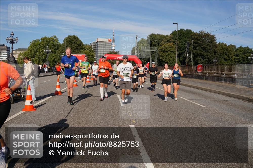 07.09.2025 - BARMER Alsterlauf Yannick Fuchs http://msf.ph/oto/8825753 07.09.2025 10:00:18 Laufen 2118, 4868, 5554, 4074, 3352 meine-sportfotos.de
