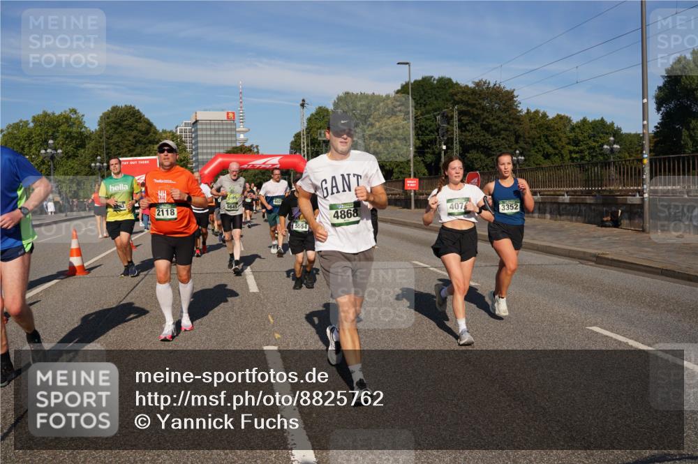 07.09.2025 - BARMER Alsterlauf Yannick Fuchs http://msf.ph/oto/8825762 07.09.2025 10:00:19 Laufen 2118, 603, 5645, 5554, 4868, 407, 3352 meine-sportfotos.de