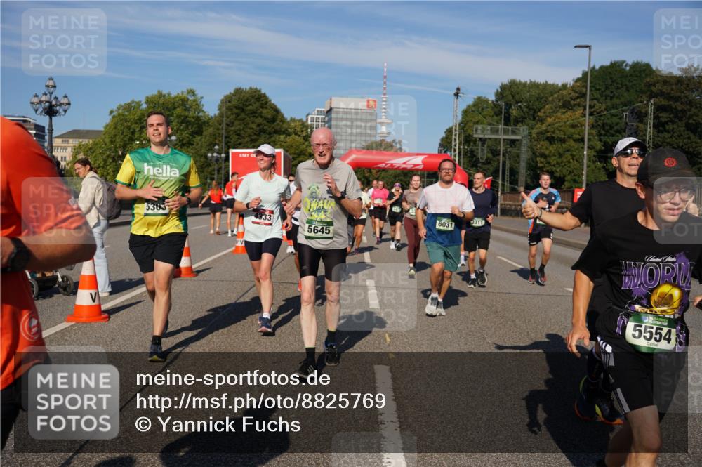 07.09.2025 - BARMER Alsterlauf Yannick Fuchs http://msf.ph/oto/8825769 07.09.2025 10:00:21 Laufen 5383, 6031, 4333, 5645, 311, 36, 5554 meine-sportfotos.de