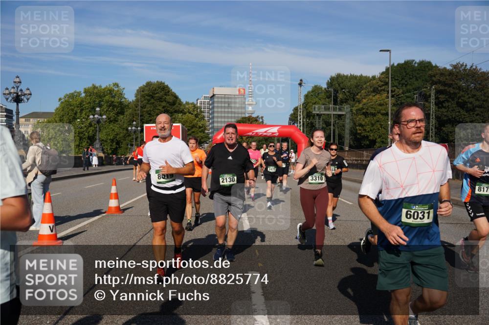 07.09.2025 - BARMER Alsterlauf Yannick Fuchs http://msf.ph/oto/8825774 07.09.2025 10:00:23 Laufen 8019, 2130, 6123, 2477, 3310, 18, 6031, 817 meine-sportfotos.de