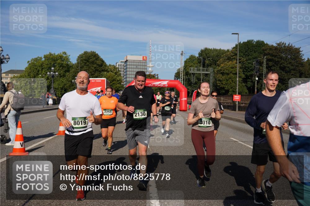 07.09.2025 - BARMER Alsterlauf Yannick Fuchs http://msf.ph/oto/8825778 07.09.2025 10:00:23 Laufen 8019, 2259, 2130, 2477, 3310 meine-sportfotos.de