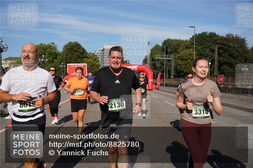 07.09.2025 - BARMER Alsterlauf Yannick Fuchs http://msf.ph/oto/8825780 07.09.2025 10:00:24 Laufen 8019, 2259, 4766, 36, 2130, 3310 meine-sportfotos.de