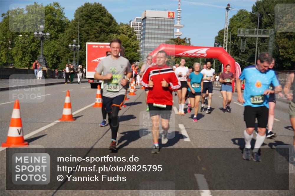 07.09.2025 - BARMER Alsterlauf Yannick Fuchs http://msf.ph/oto/8825795 07.09.2025 10:00:32 Laufen 447, 3288, 3764 meine-sportfotos.de