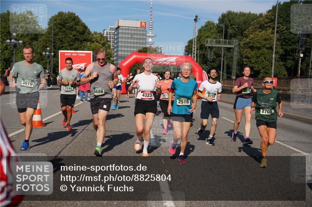 07.09.2025 - BARMER Alsterlauf Yannick Fuchs http://msf.ph/oto/8825804 07.09.2025 10:00:34 Laufen 3610, 3245, 5689, 4323, 2620, 2515, 6115, 2708 meine-sportfotos.de