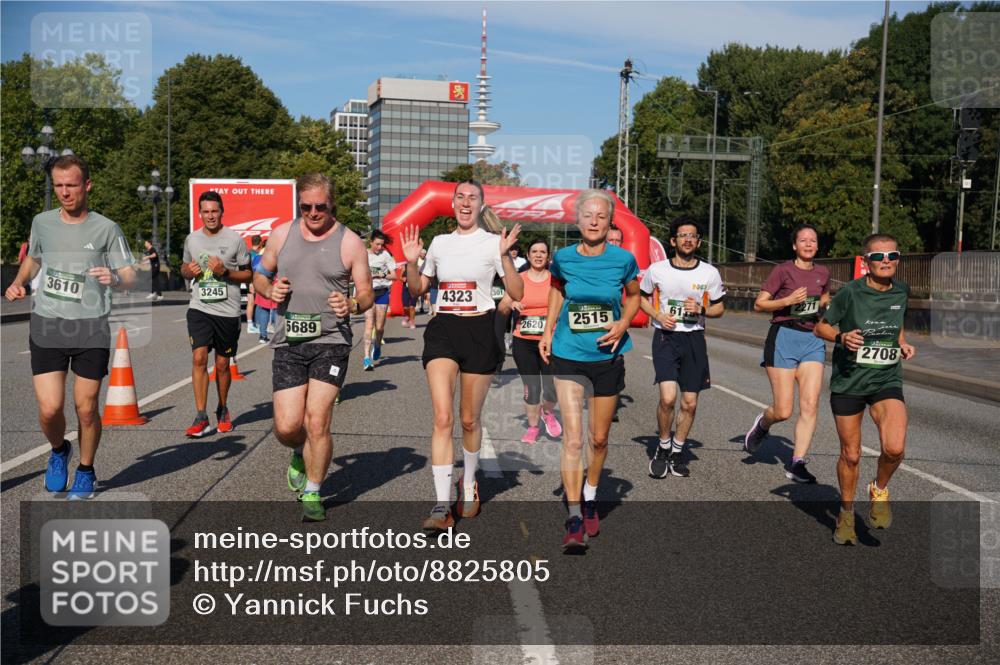 07.09.2025 - BARMER Alsterlauf Yannick Fuchs http://msf.ph/oto/8825805 07.09.2025 10:00:34 Laufen 3610, 3245, 5689, 4323, 301, 2620, 2515, 61, 2271, 2708 meine-sportfotos.de