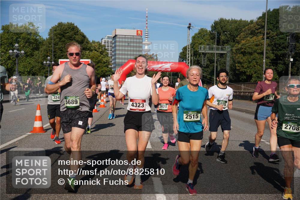 07.09.2025 - BARMER Alsterlauf Yannick Fuchs http://msf.ph/oto/8825810 07.09.2025 10:00:35 Laufen 324, 5689, 4323, 2620, 2515, 6115, 2708 meine-sportfotos.de
